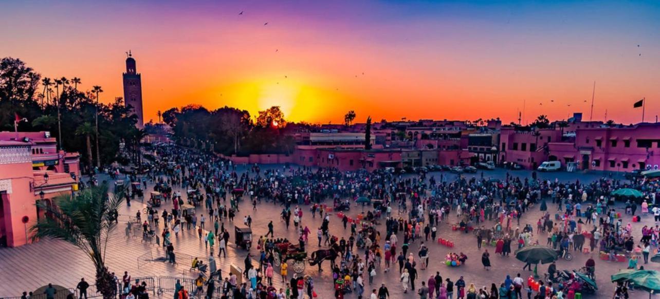 Magnifique Appartement Spacieux Confort Propre Familial 2 Chambres Salon Et Salle A Manger A 20Mn A Pied De Place Jemaa El Fina 4 Piscines Dans Espace De Golf A 12 Mn En Voitures L Entree Est Gratuit Pour La Clientele Ouvert Entre 10H Et 20H Marrakesch Exterior foto